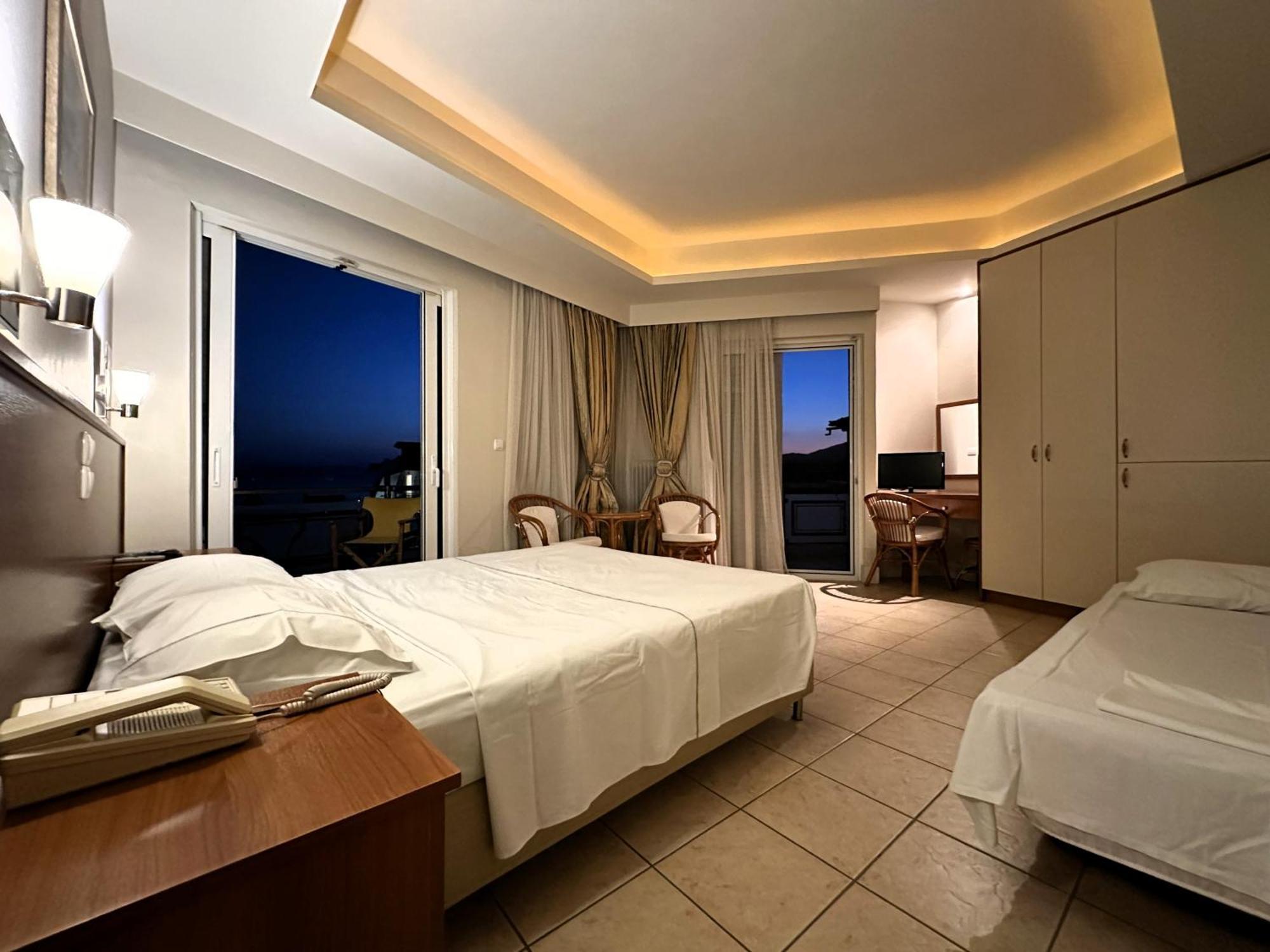 Souris Hotel Rovies Dış mekan fotoğraf
