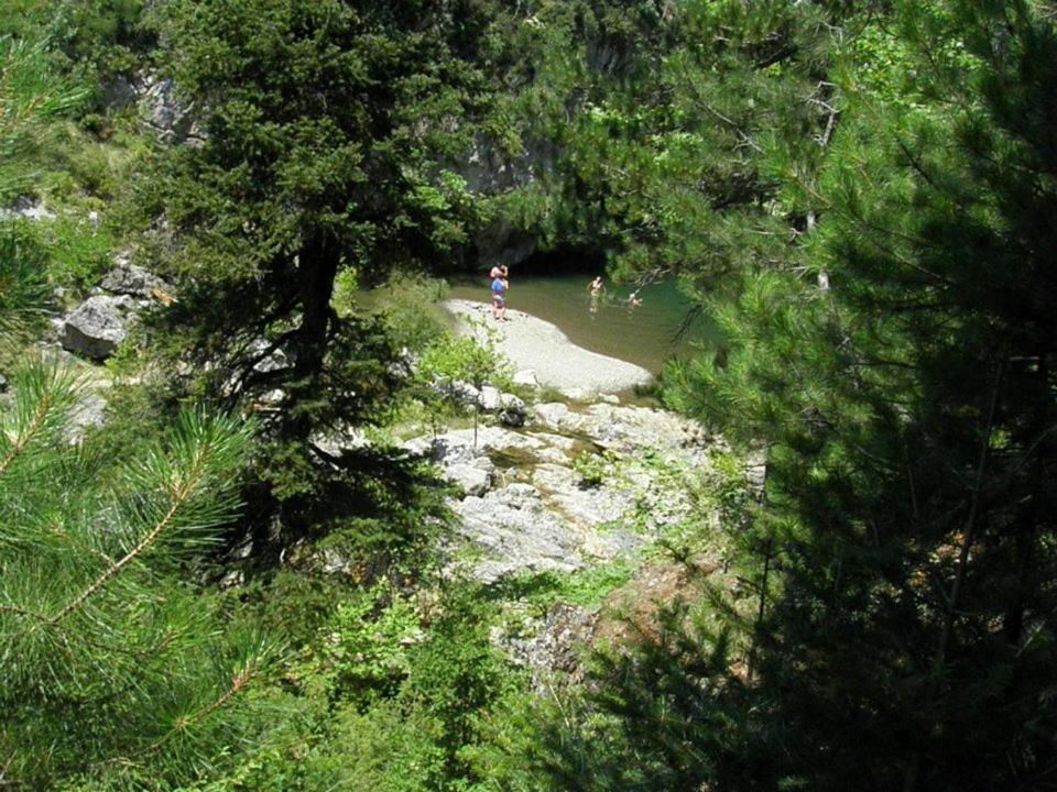 Souris Hotel Rovies Dış mekan fotoğraf